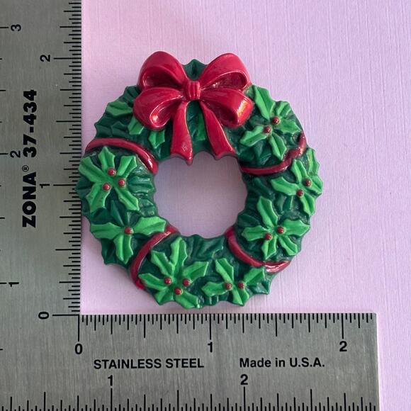 Vintage Christmas Tree and Wreath Resin Pins RUSS AGC - Picture 7 of 8